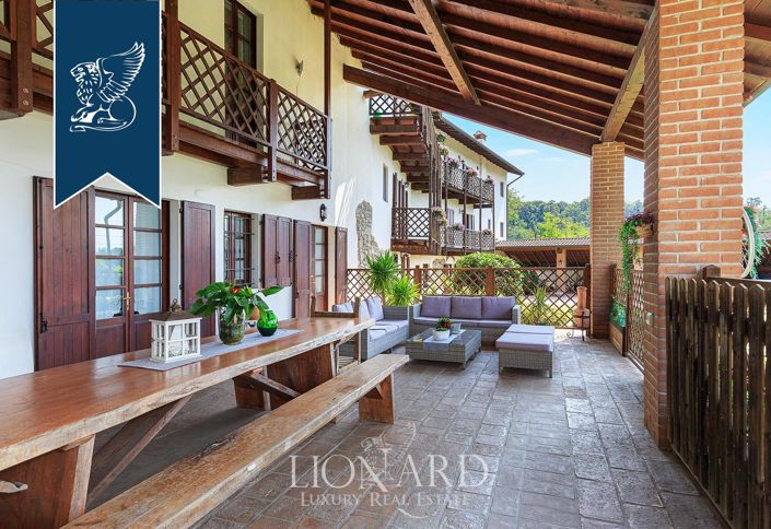 Image No.20-13 Bed Farmhouse for sale