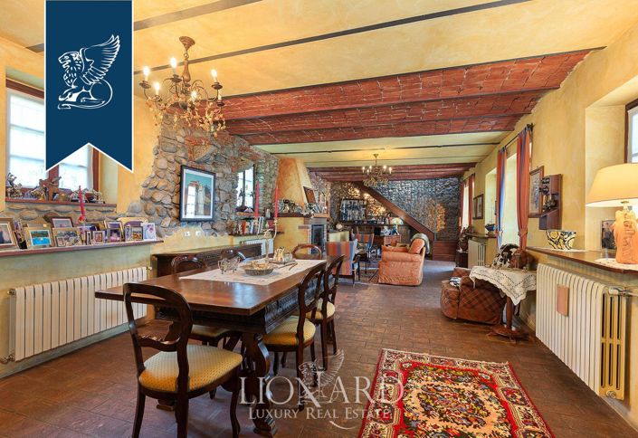 Image No.22-13 Bed Farmhouse for sale