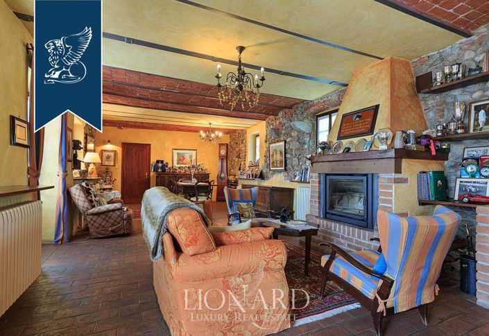 Image No.25-13 Bed Farmhouse for sale