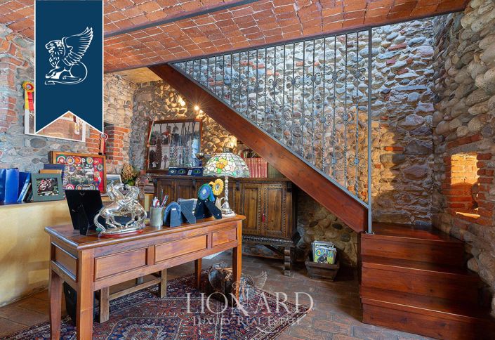 Image No.26-13 Bed Farmhouse for sale