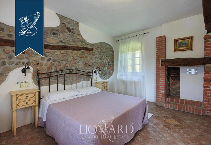 Image No.34-13 Bed Farmhouse for sale