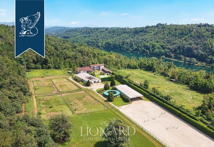 Image No.40-13 Bed Farmhouse for sale