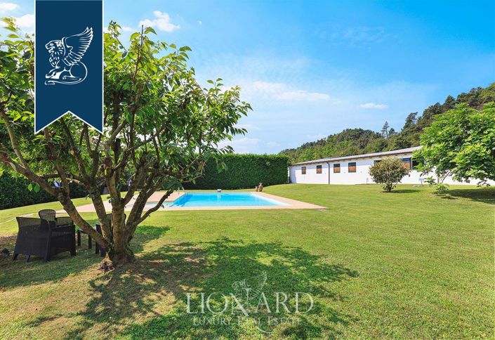 Image No.5-13 Bed Farmhouse for sale