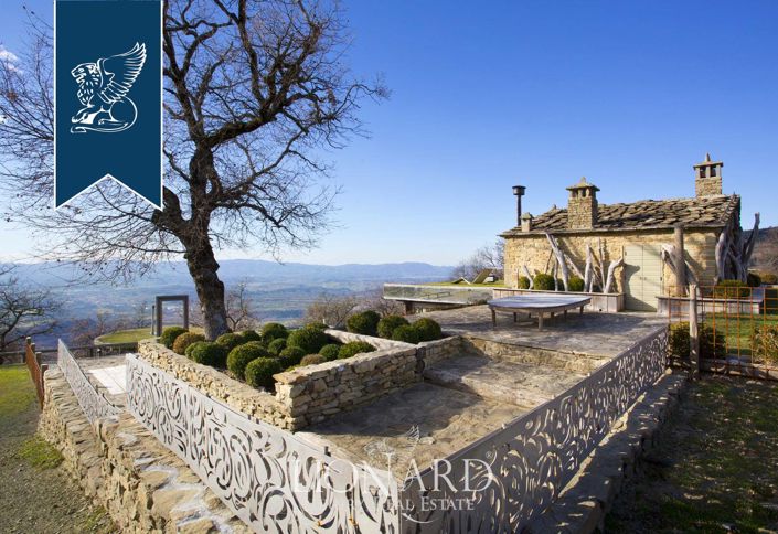 Image No.21-5 Bed Farmhouse for sale