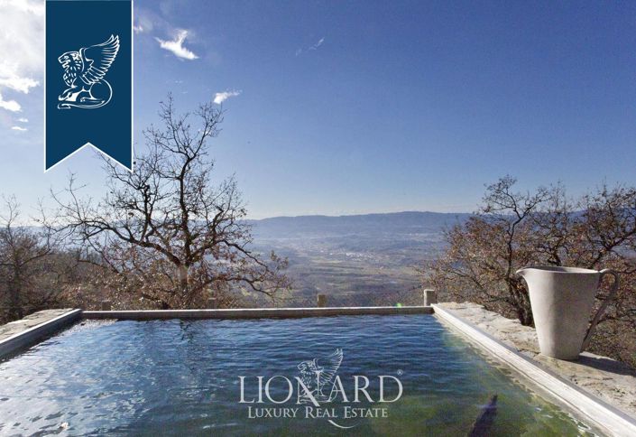 Image No.26-5 Bed Farmhouse for sale