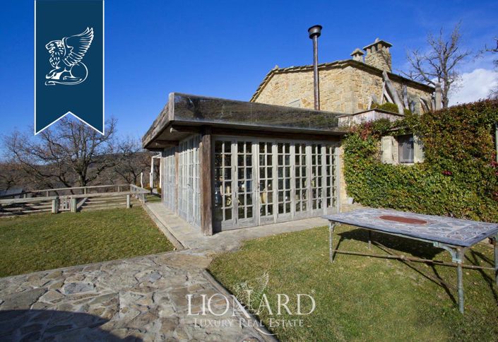 Image No.33-5 Bed Farmhouse for sale