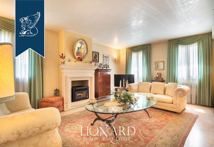 Image No.29-5 Bed Villa for sale