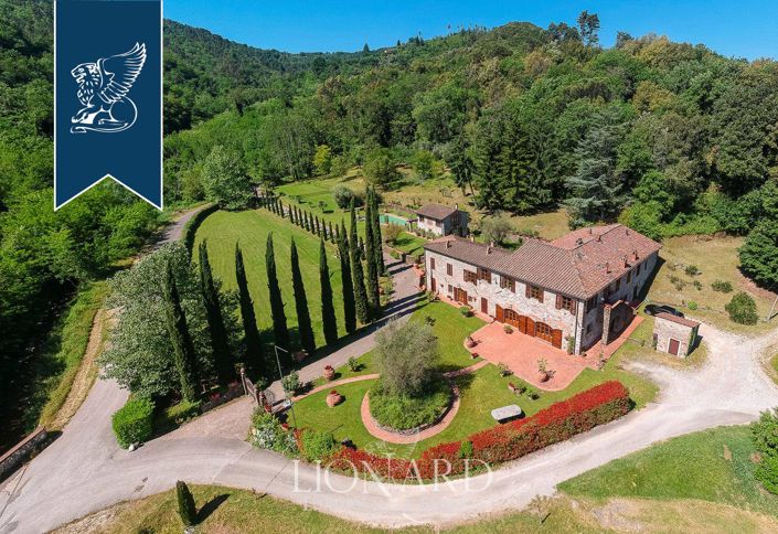 Image No.2-12 Bed Country House for sale