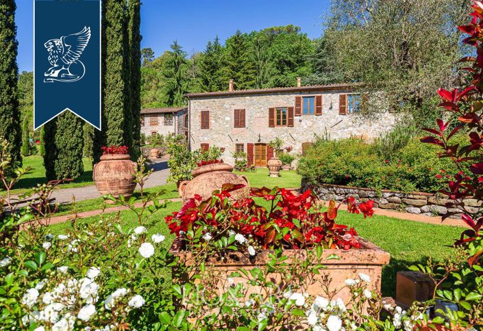 Image No.6-12 Bed Country House for sale