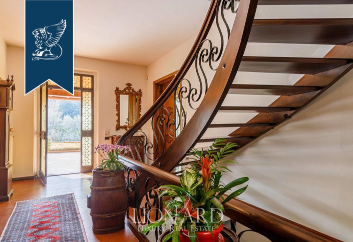 Image No.16-5 Bed Villa for sale