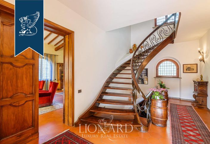 Image No.18-5 Bed Villa for sale