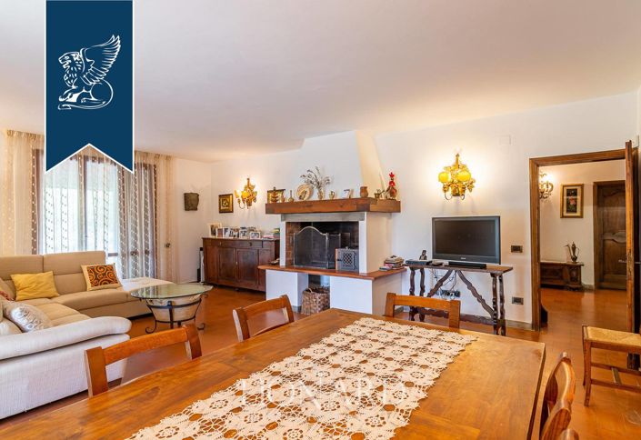 Image No.27-5 Bed Villa for sale