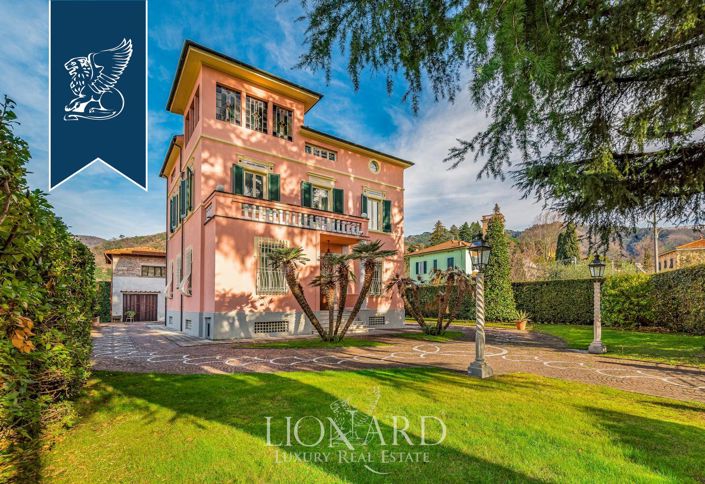 Image No.12-5 Bed Villa for sale