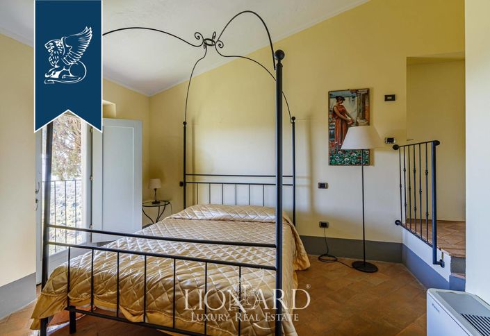 Image No.38-7 Bed Farmhouse for sale