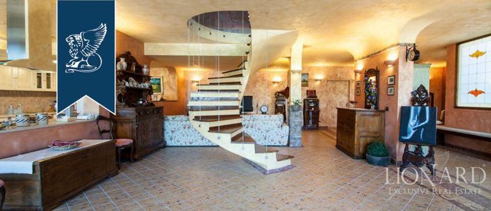 Image No.22-6 Bed Country House for sale