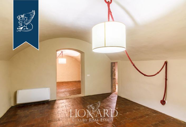 Image No.31-2 Bed Villa for sale