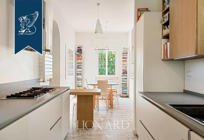 Image No.14-5 Bed Villa for sale