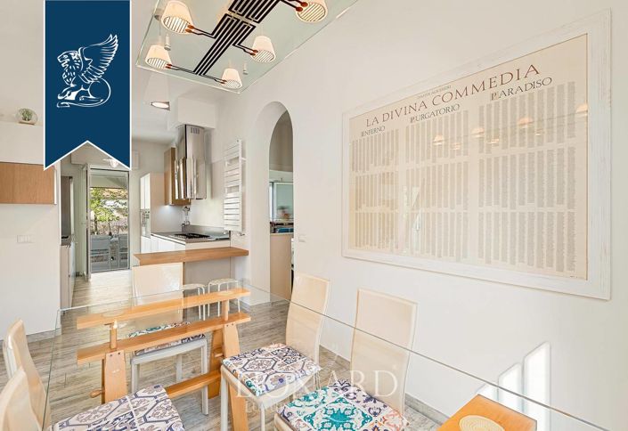 Image No.18-5 Bed Villa for sale