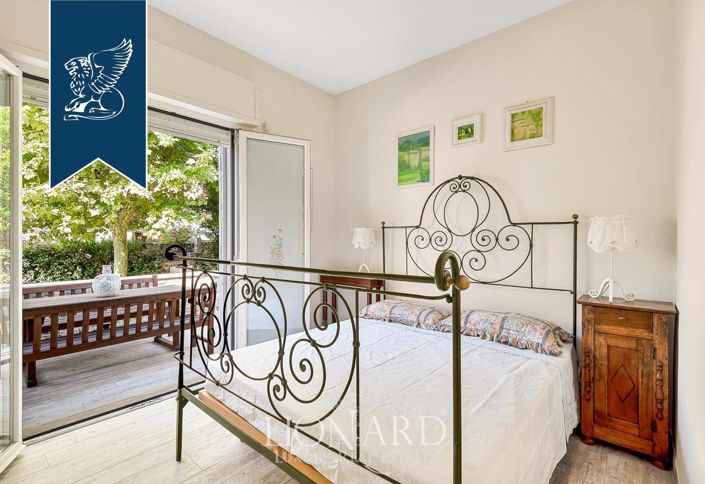 Image No.20-5 Bed Villa for sale