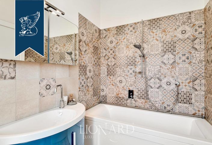 Image No.31-5 Bed Villa for sale