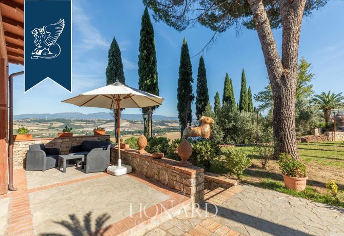 Image No.14-8 Bed Villa for sale