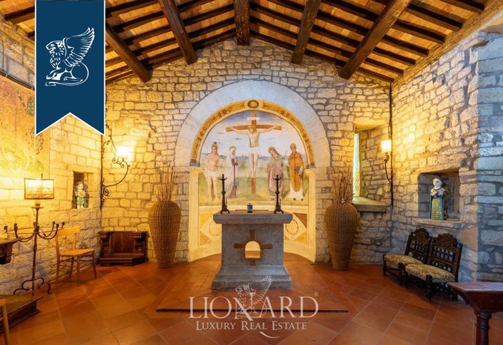 Image No.16-8 Bed Villa for sale