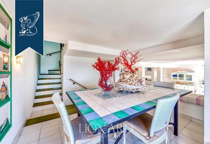 Image No.11-6 Bed Villa for sale