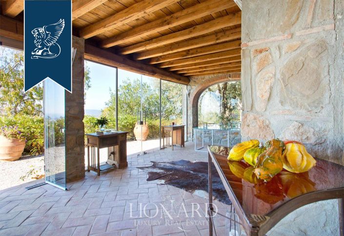 Image No.19-10 Bed Villa for sale