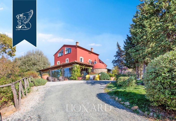 Image No.9-10 Bed Villa for sale