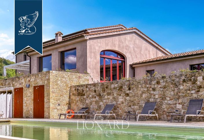 Image No.10-6 Bed Villa for sale