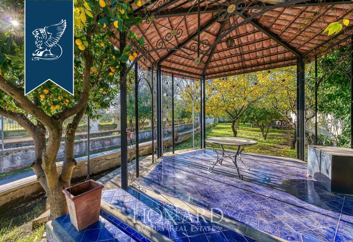 Image No.10-6 Bed Villa for sale