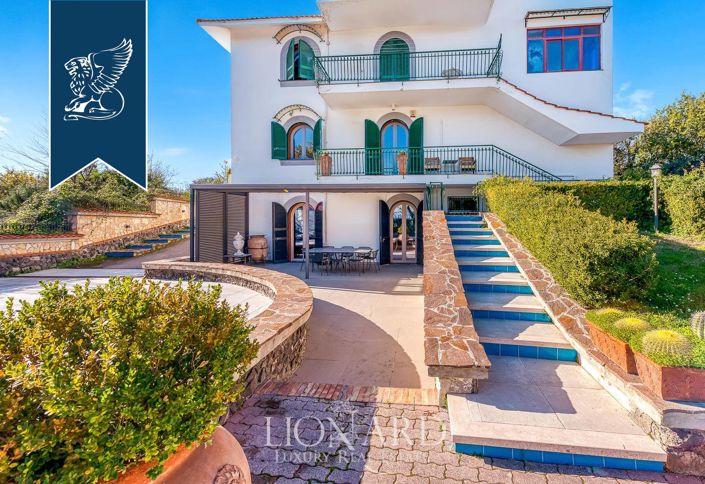 Image No.12-6 Bed Villa for sale