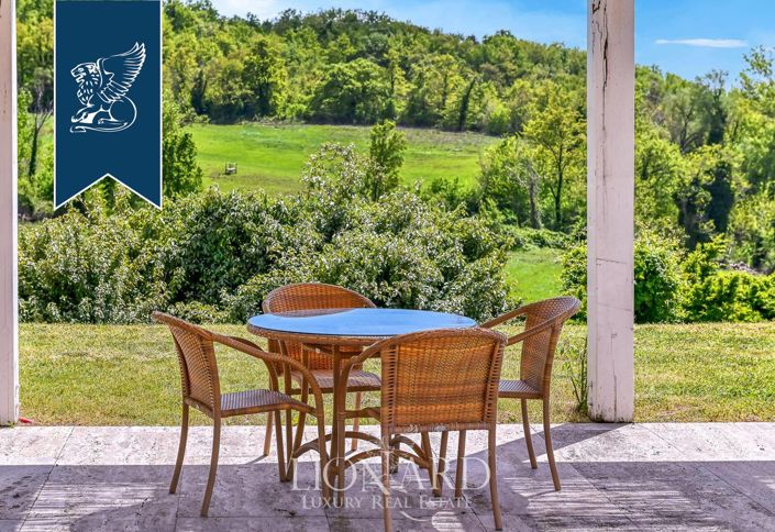 Image No.18-6 Bed Villa for sale