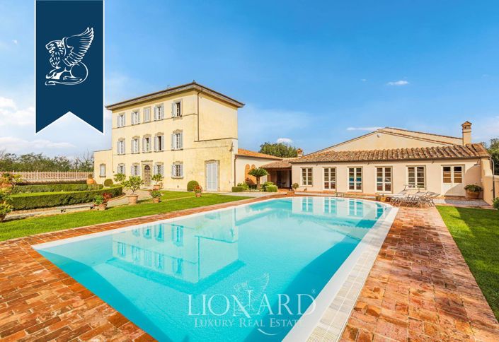 Image No.8-15 Bed Villa for sale