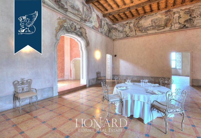 Image No.34-20 Bed Property for sale