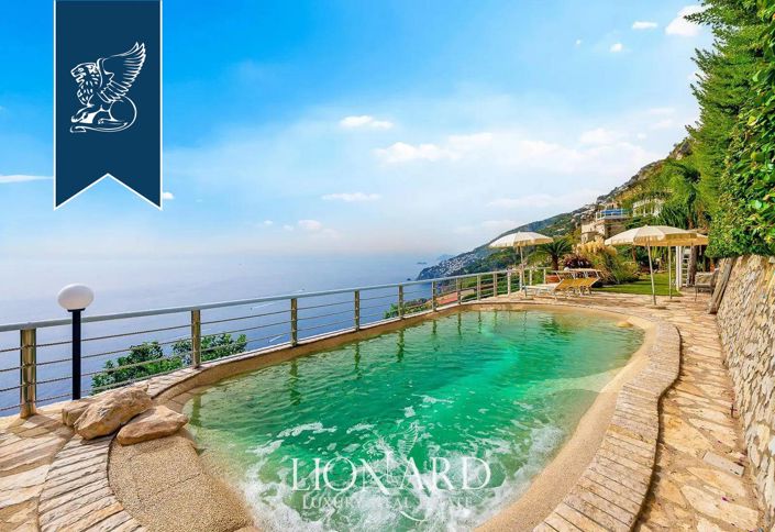 Image No.2-8 Bed Villa for sale