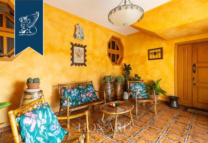 Image No.11-12 Bed Villa for sale