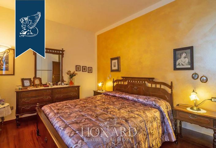 Image No.19-12 Bed Villa for sale