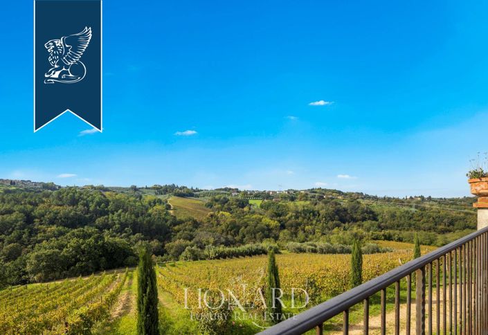 Image No.9-12 Bed Villa for sale