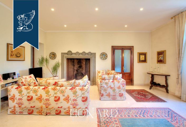 Image No.20-6 Bed Villa for sale