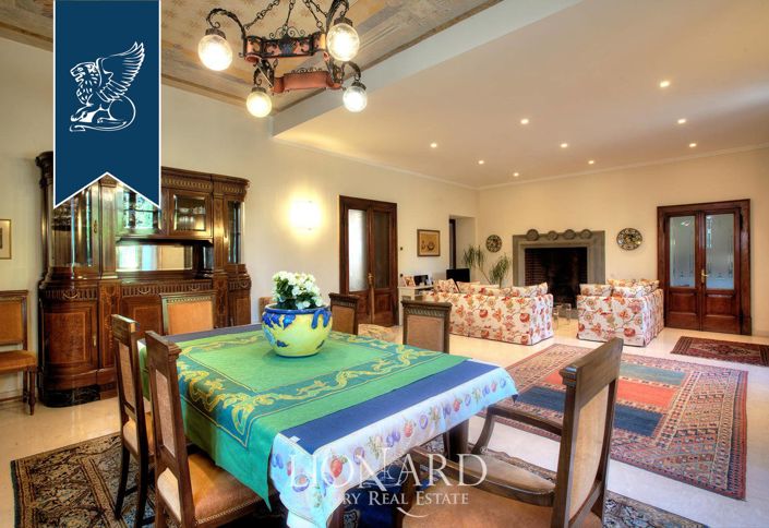 Image No.23-6 Bed Villa for sale