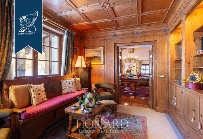 Image No.13-8 Bed Villa for sale