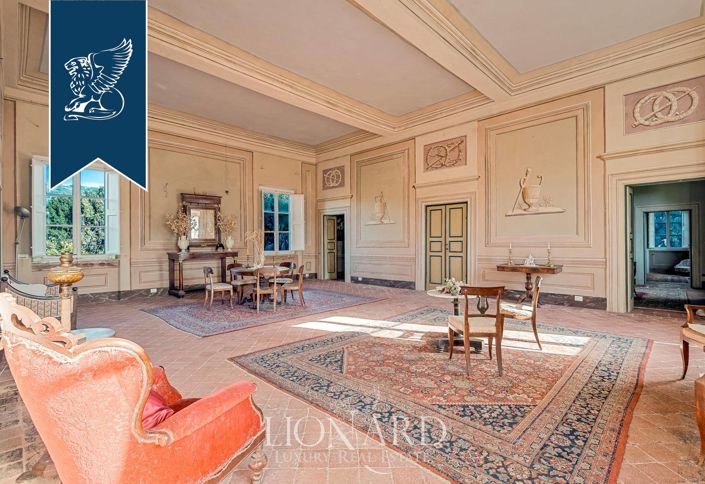 Image No.6-15 Bed Villa for sale