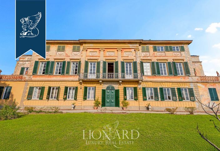 Image No.4-11 Bed Villa for sale