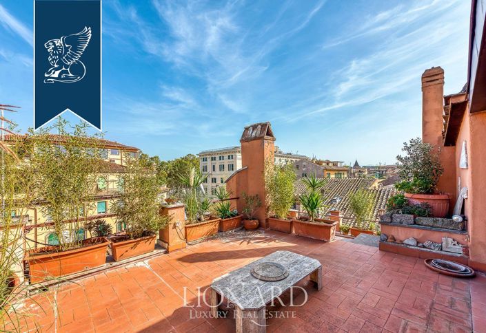 Image No.8-6 Bed Apartment for sale