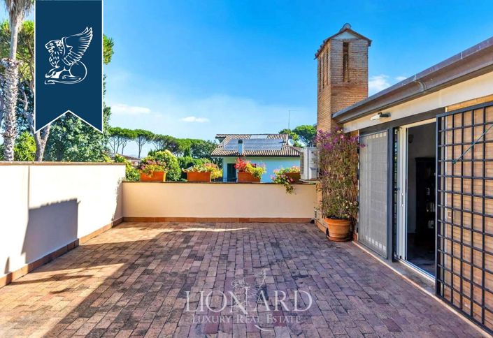 Image No.19-10 Bed Villa for sale