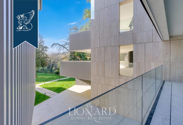 Image No.15-4 Bed Apartment for sale