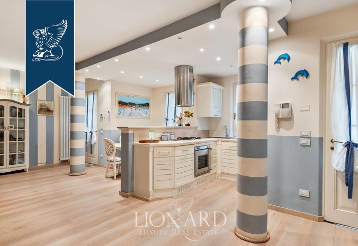 Image No.8-4 Bed Villa for sale