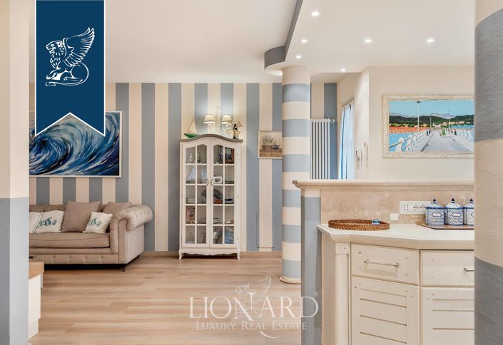 Image No.9-4 Bed Villa for sale