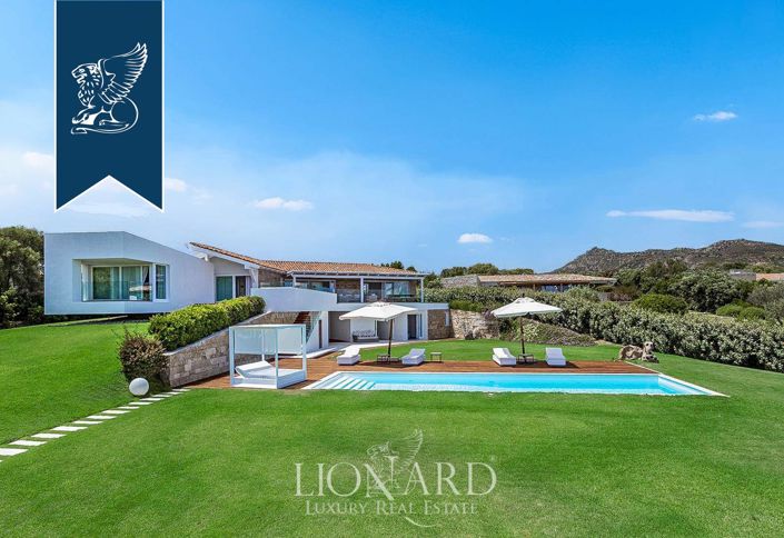 Image No.2-7 Bed Villa for sale